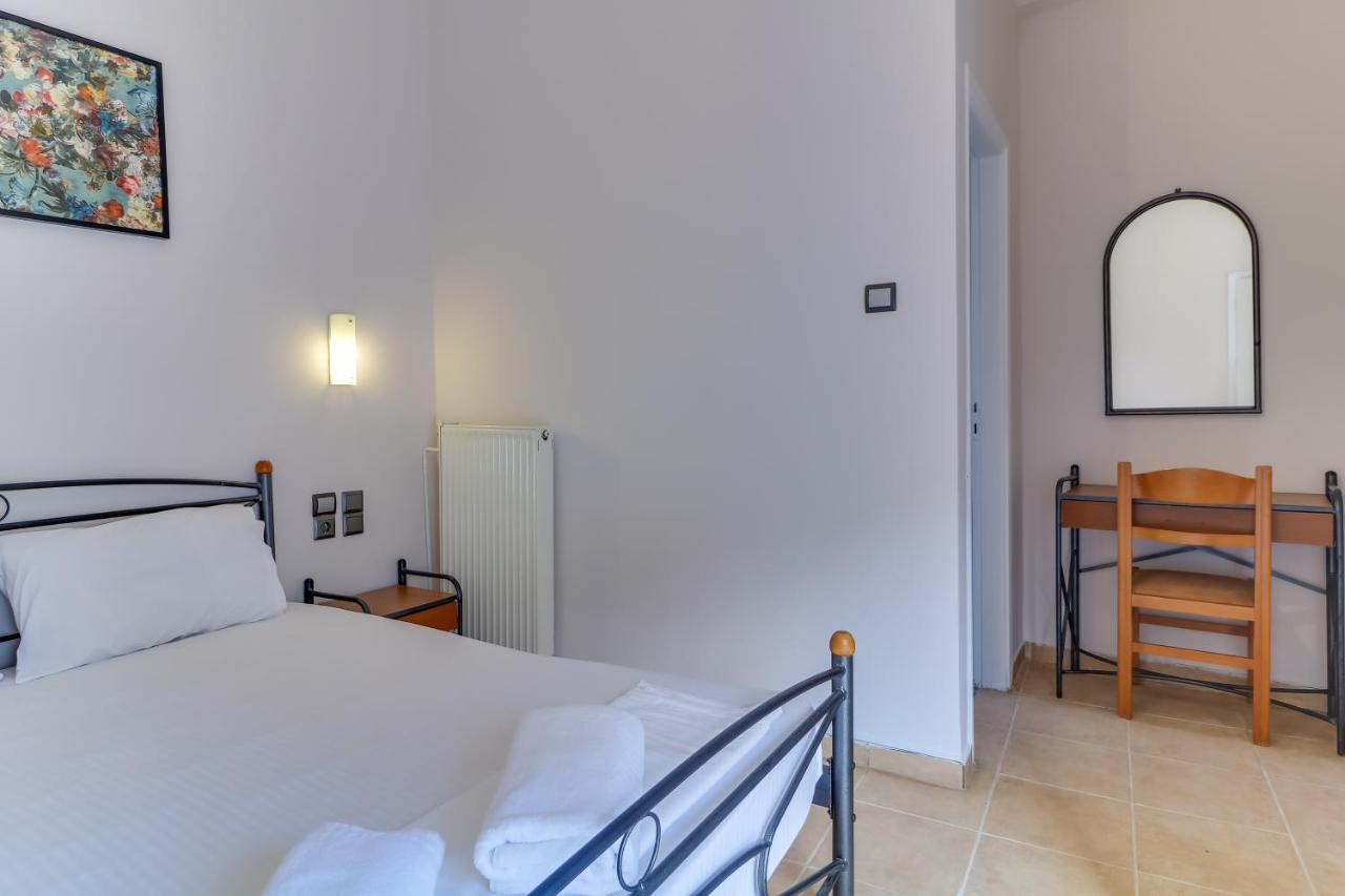 Hoteleros Dionysos Athens Афіни Екстер'єр фото